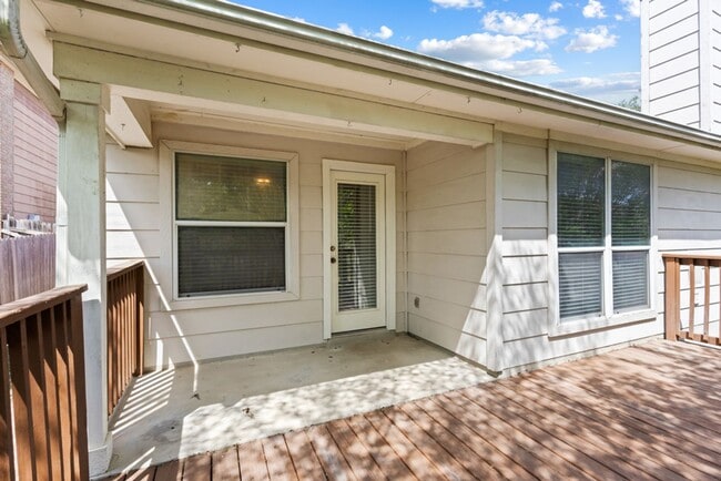 Building Photo - 1318 Coronado Blvd