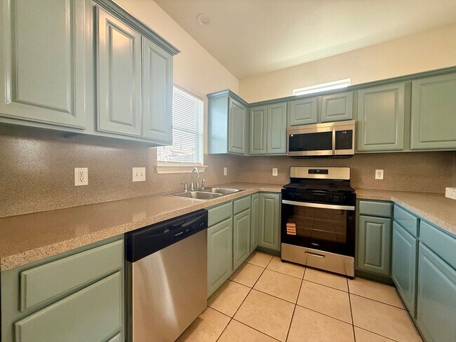 Building Photo - Meador-6916