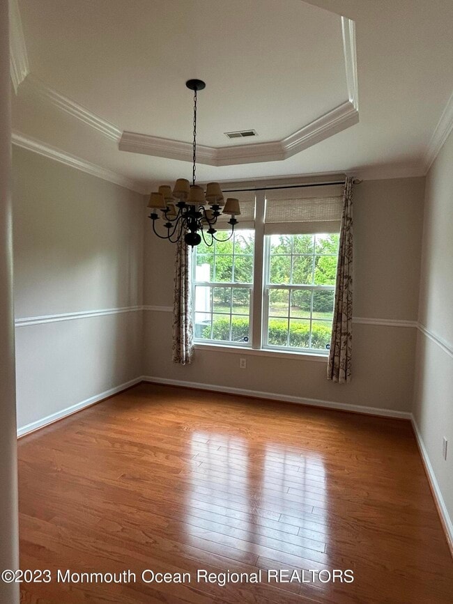 Building Photo - 31 Oak Leaf Ln