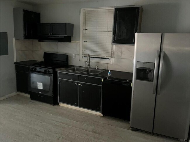 Building Photo - 3363 Lake Valley Rd NW