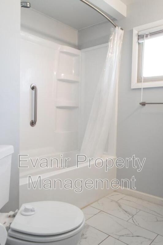 Building Photo - 3 First St