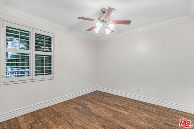 Building Photo - 12021 Guerin St