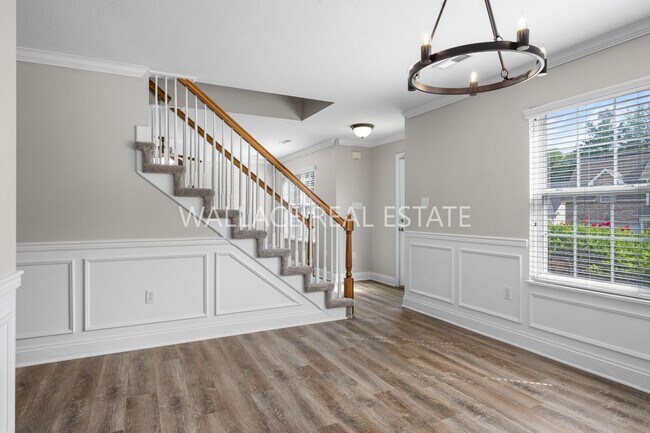 Building Photo - PRICE REDUCTION!!  FARRAGUT: TWO STORY 3 B...