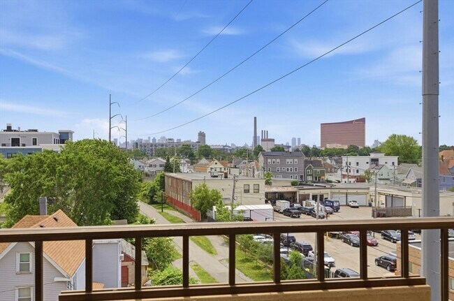 Building Photo - 39 Parlin St