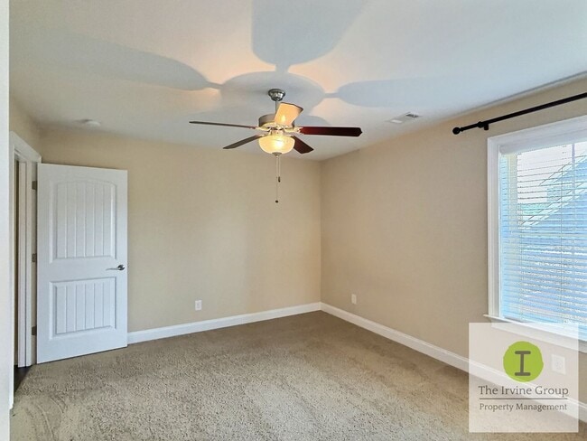 Building Photo - 6 bed, 3.5 bath in Prattville!