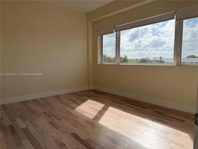 Building Photo - 6701 Biscayne Blvd