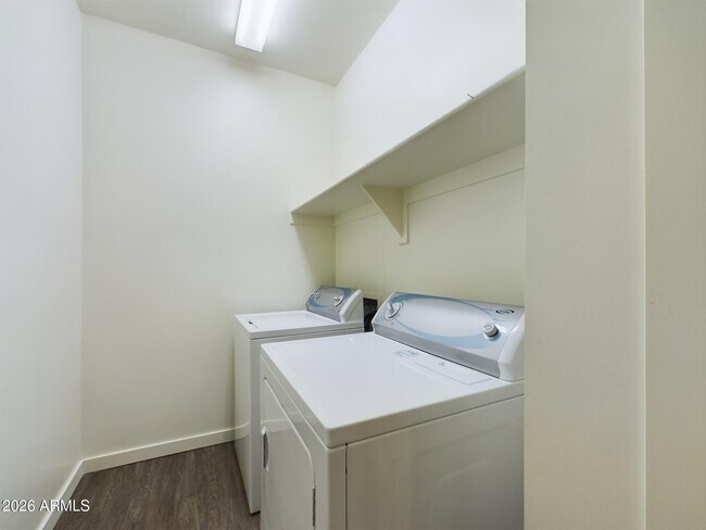 Building Photo - 4700 N 40th St