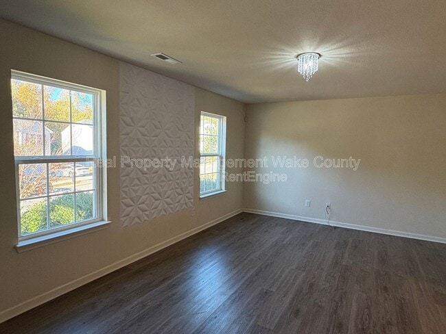 Building Photo - 1209 Sweetgrass St