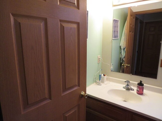 Building Photo - 709 Hudson St