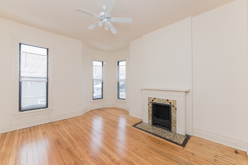 Building Photo - 1401 W Huron St