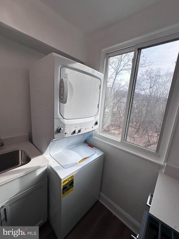 Building Photo - 1907 Marion Barry Ave SE