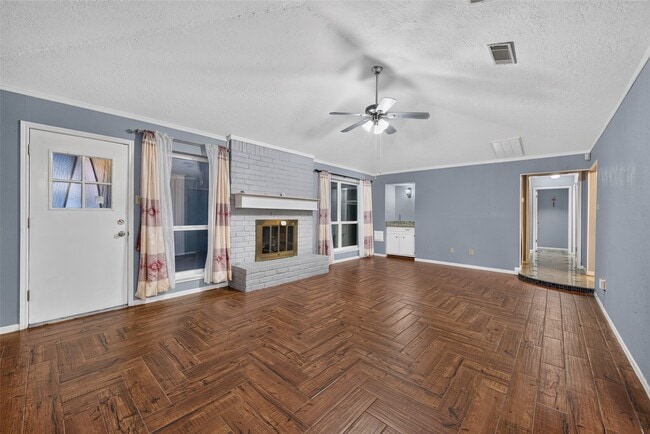 Building Photo - 5714 Arbor Vitae Dr