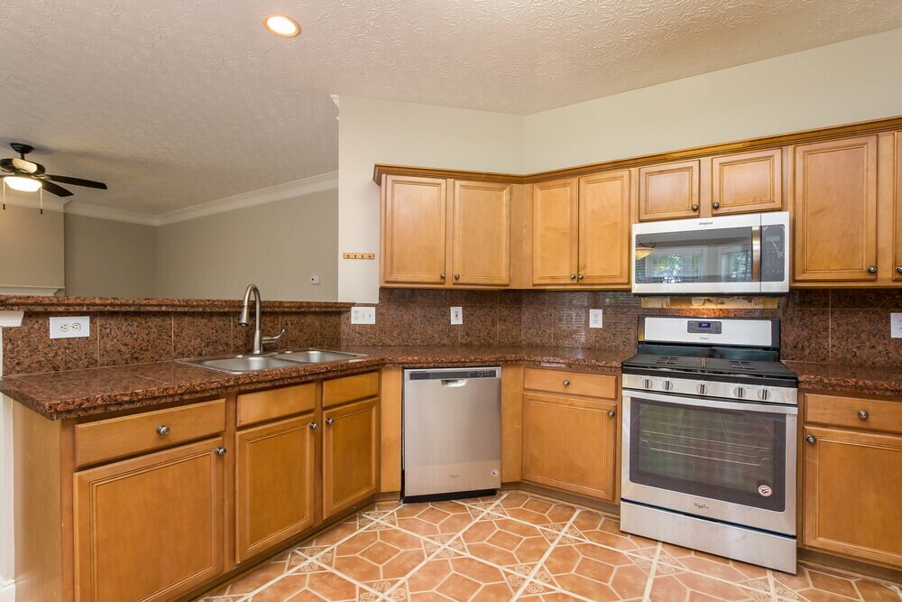 Building Photo - 2159 Caneridge Dr