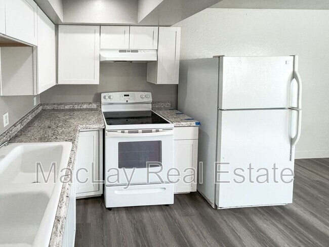 Building Photo - 1421 E Fillmore St