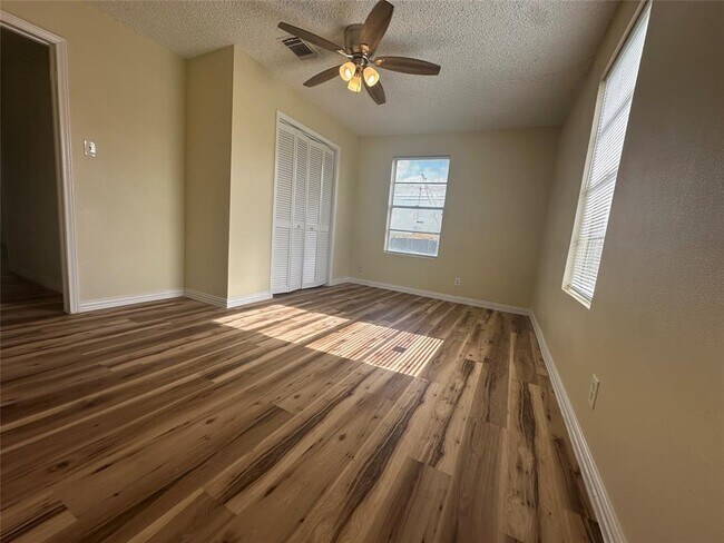 Building Photo - 12922 Ellen Ln