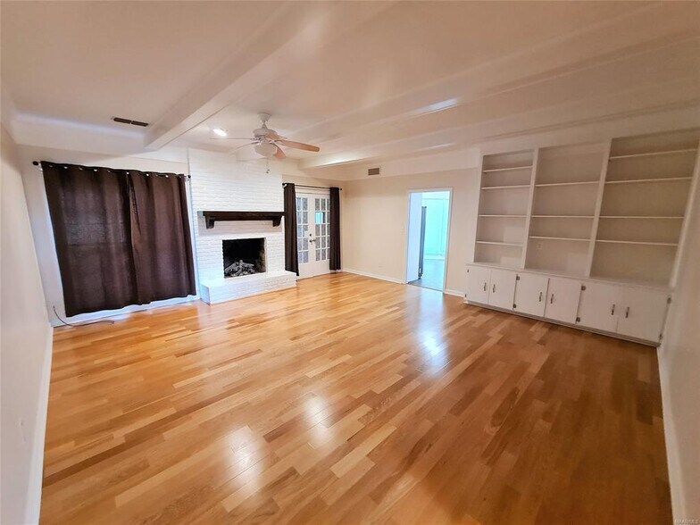 Building Photo - 6474 Halcyon Dr