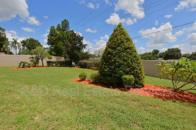 Building Photo - 3203 Highlands Lakeview Cir