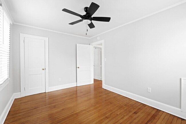 Building Photo - Inman Charm: Walk to Downtown! Cozy 2-Bed ...