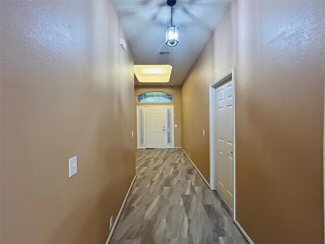 Building Photo - 5018 Rocky Manor Ln