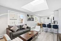 Building Photo - 225 Hancock Ave