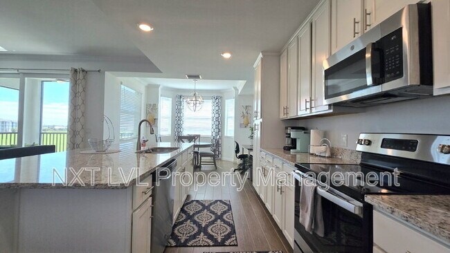 Building Photo - 43010 Greenway Blvd