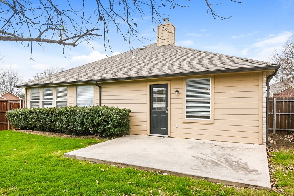 Building Photo - 3500 Lasso Rd