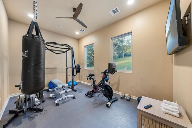 Building Photo - 5009 McIntyre Cir