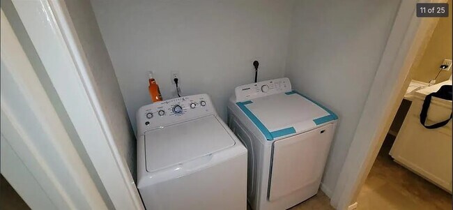 Building Photo - 12380 Sandpiper Dr