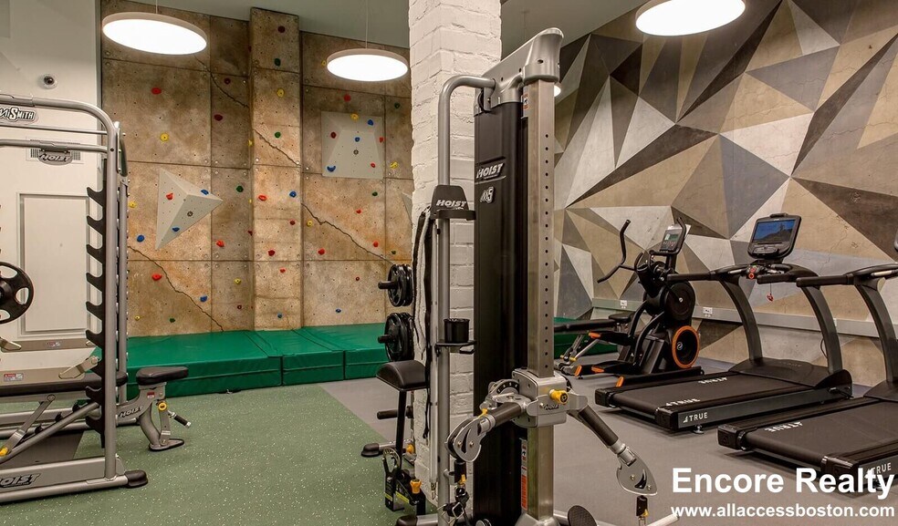 Building Photo - 201 S Huntington Ave