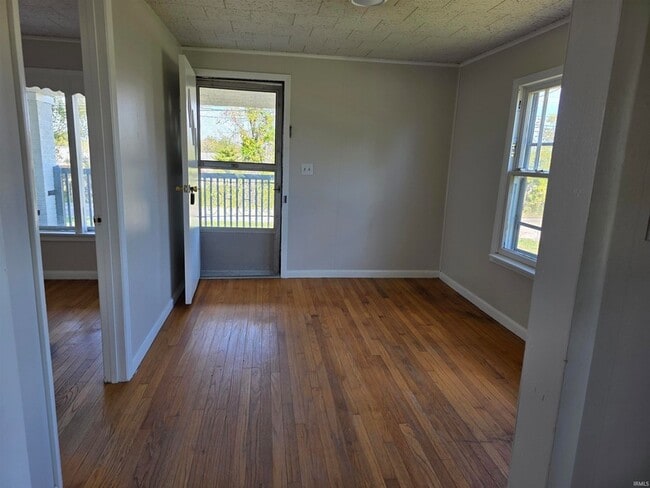 Building Photo - 921 W Gourley Pike