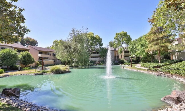 Building Photo - This stunning condo in Santa Clara offers ...