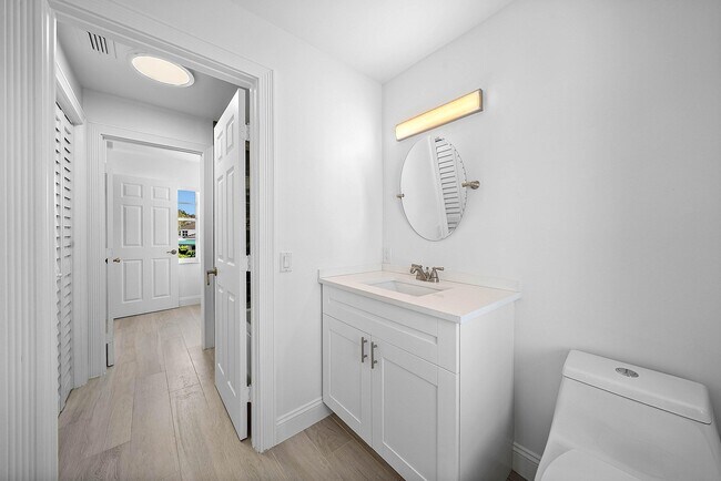 Building Photo - 5855 NW 42nd Way