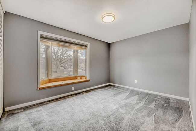 Building Photo - 5943 Culebra Ct