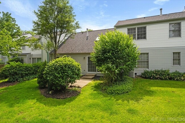 Building Photo - 1704 Napoleon Dr