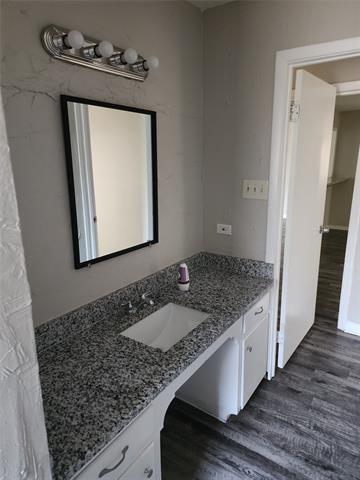 Building Photo - 3013 San Marcos Dr