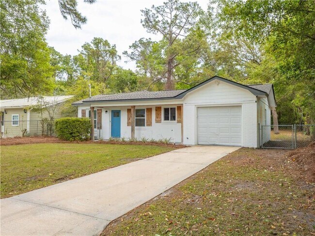 Building Photo - 244 Sherwood Ln