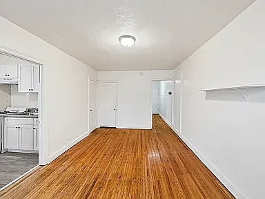 Building Photo - 5743 N Park Ave