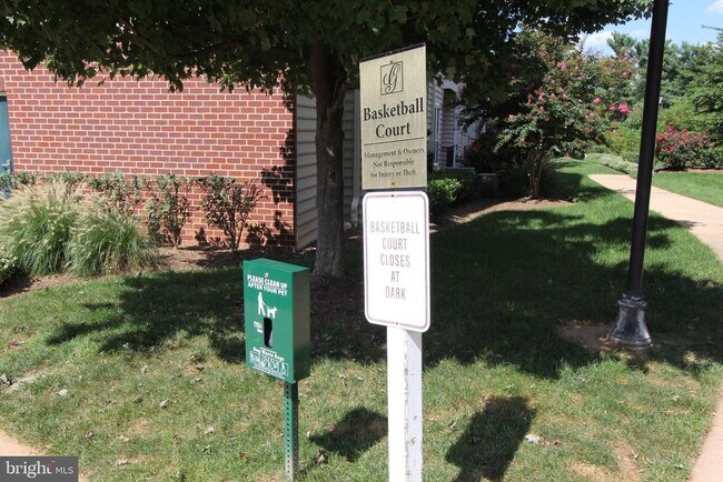 Building Photo - 1591 Spring Gate Dr.