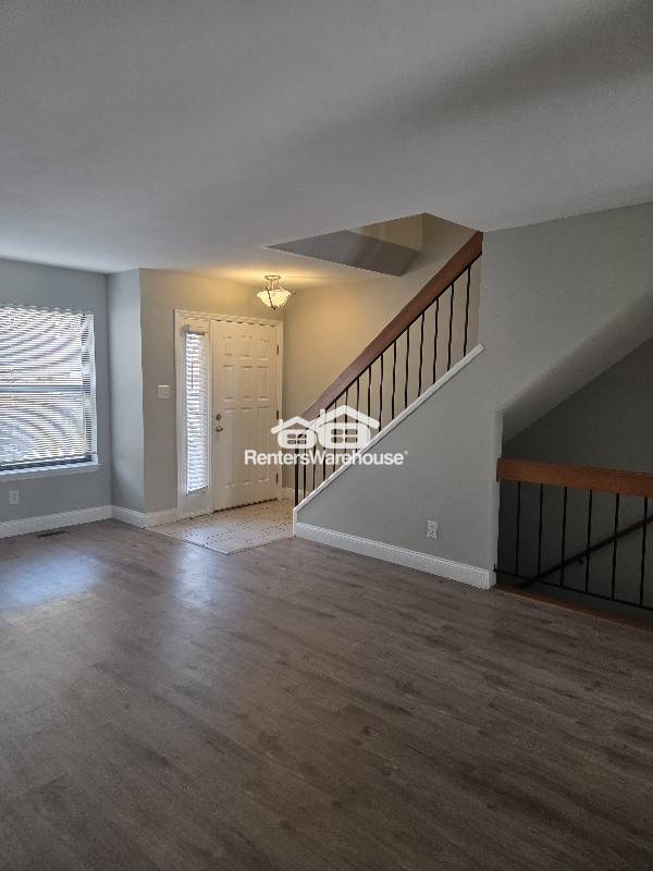 Building Photo - 935 Quail Meadows Ct