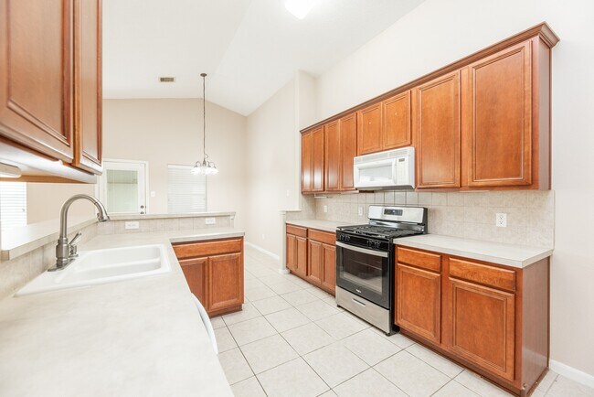 Building Photo - 25219 Spring Iris Ln