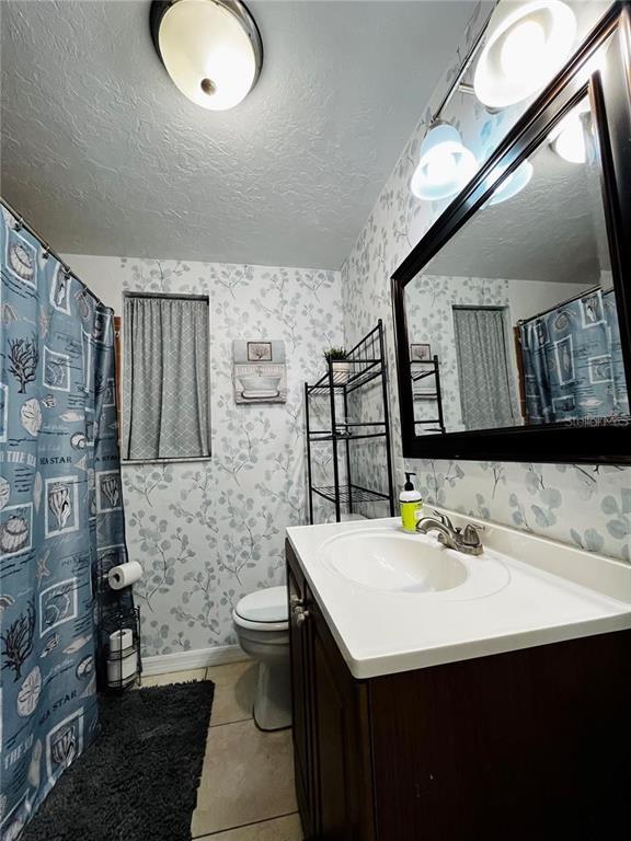 Building Photo - 6710 Kingswood Dr N