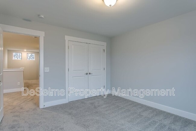 Building Photo - 5054 Gracious Dr