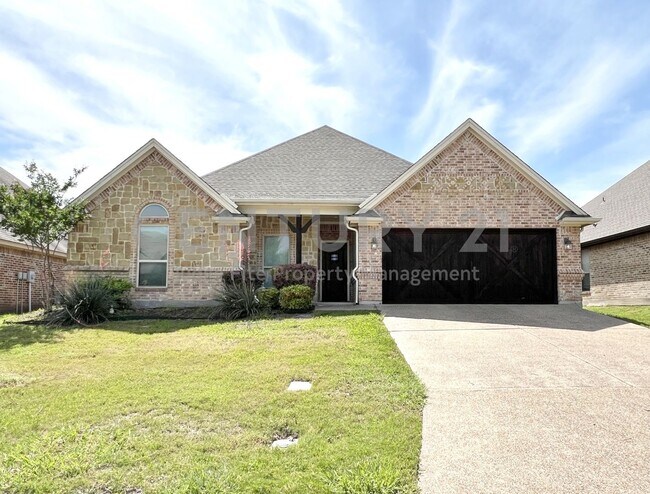 Primary Photo - Nice Southwestern Style 4/2/2 In Willow Pa...