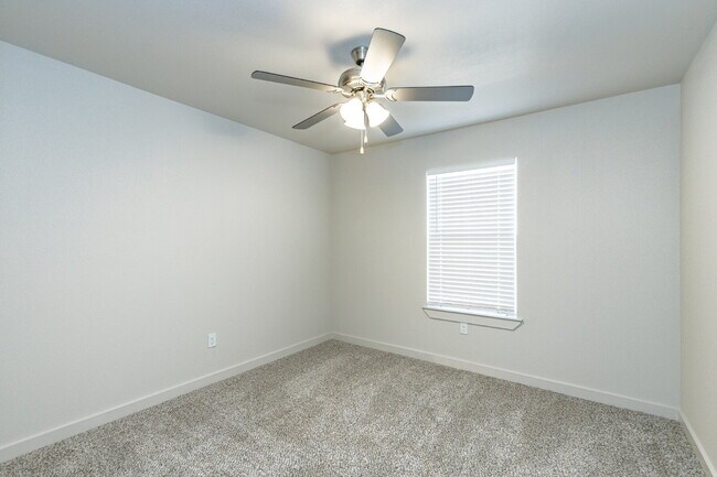 Building Photo - Luxurious Duplex in Southwest Corridor of ...