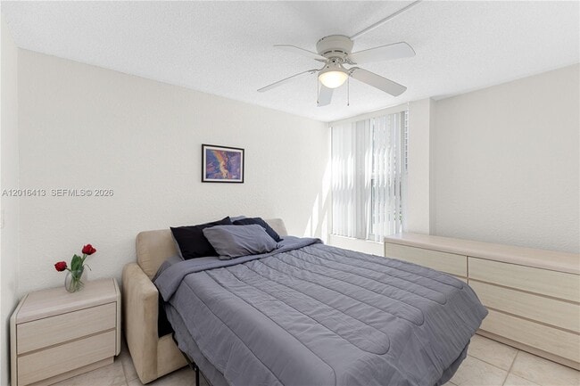 Building Photo - 1391 S Ocean Blvd
