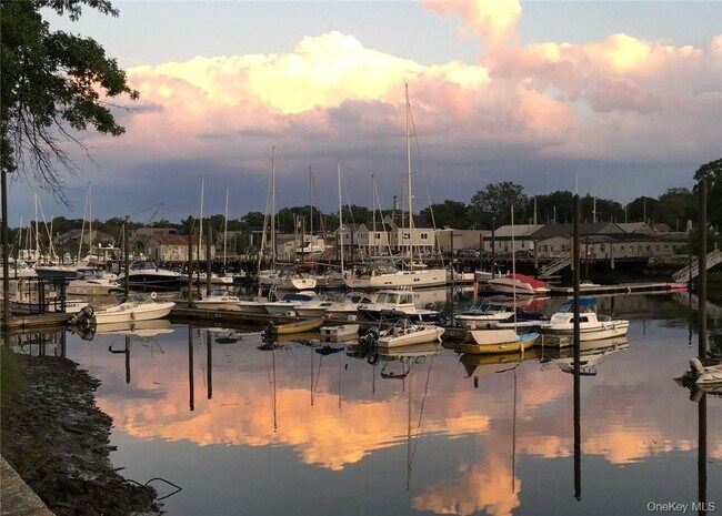 Building Photo - 123 Mamaroneck Ave