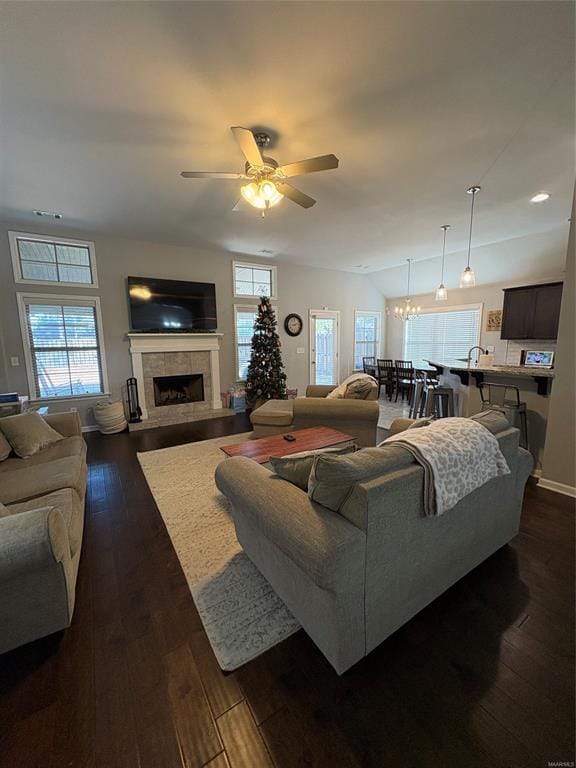 Building Photo - 9151 Cres Lodge Cir