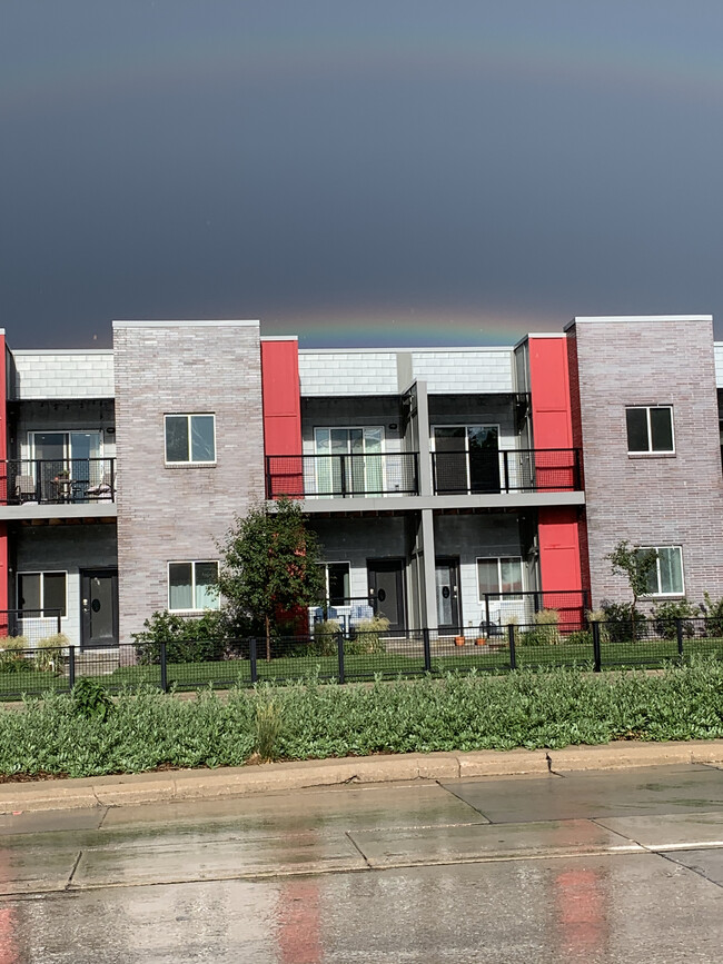 Building Photo - 444 N 27th St