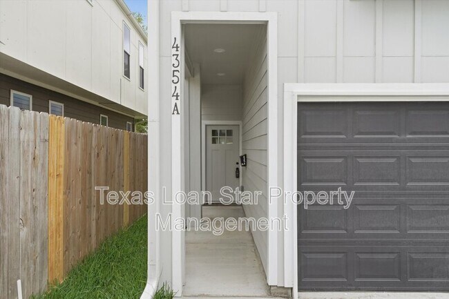 Building Photo - 4354 Clover St