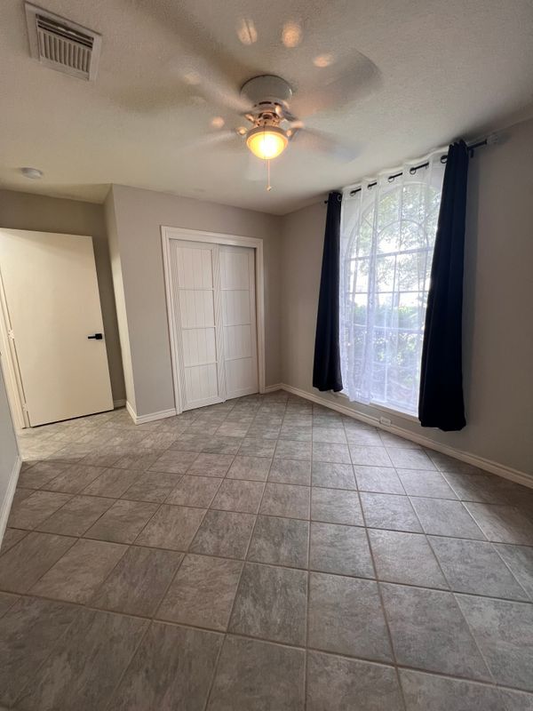 Building Photo - 5818 Toddington Rd